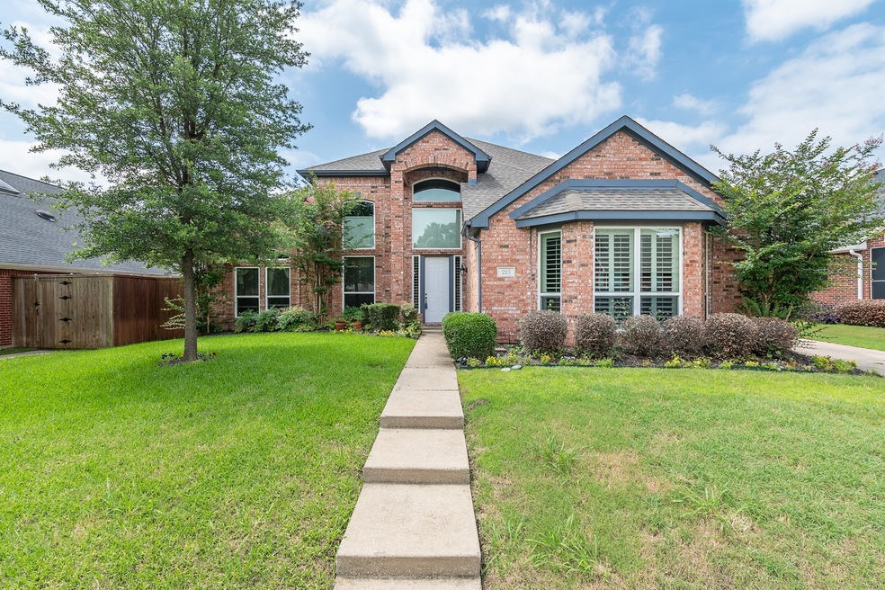 213 Timberbluff Ln, Murphy, TX 75094 - photo 1