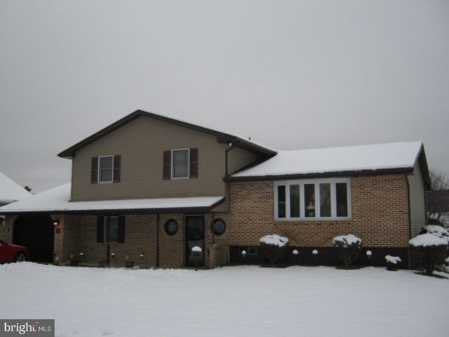 75 Ryan Ave, Tamaqua, PA 18252 - photo 1