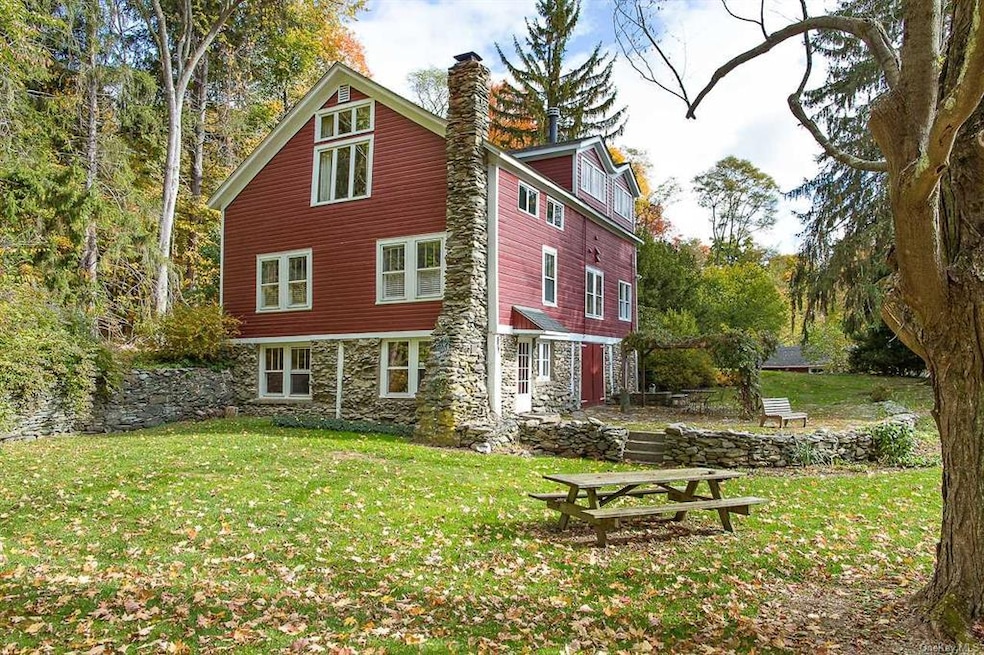 244 Sunset Trail, Clinton Corners, NY 12514 - photo 1