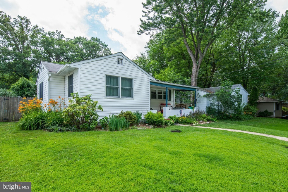 3906 Lawrence Ave, Kensington, MD 20895 - photo 1