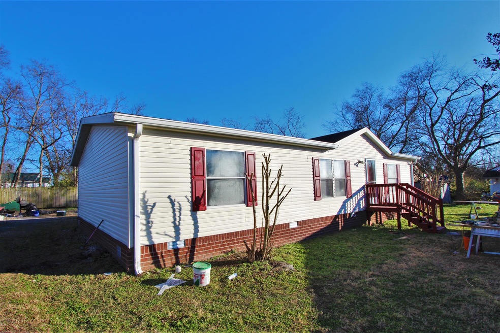 449 Gulf Ave, Lebanon, TN 37087 - photo 1