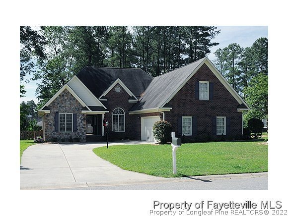 Gorgeous curb appeal!