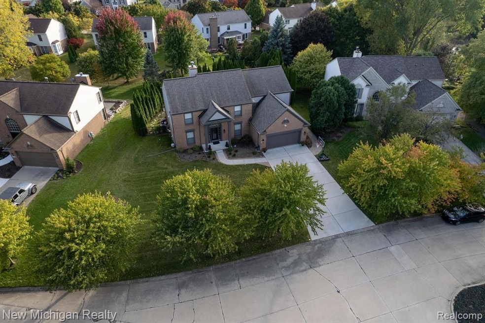 1944 Bloomfield Oaks Dr, West Bloomfield, MI 48324 - photo 1