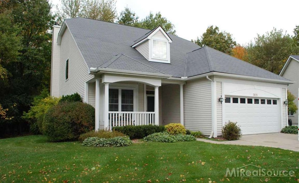 3928 Glenwood Ct, Auburn Hills, MI 48326 - photo 1