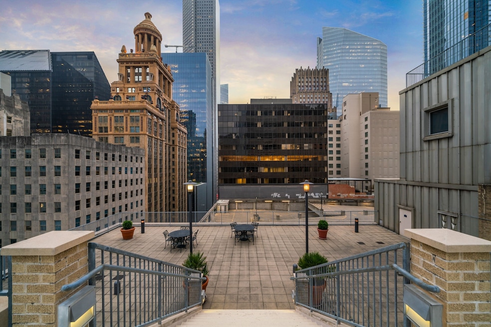 Multi-tiered roof-top terrace for all residents and guests to enjoy the downtown, outdoor life.