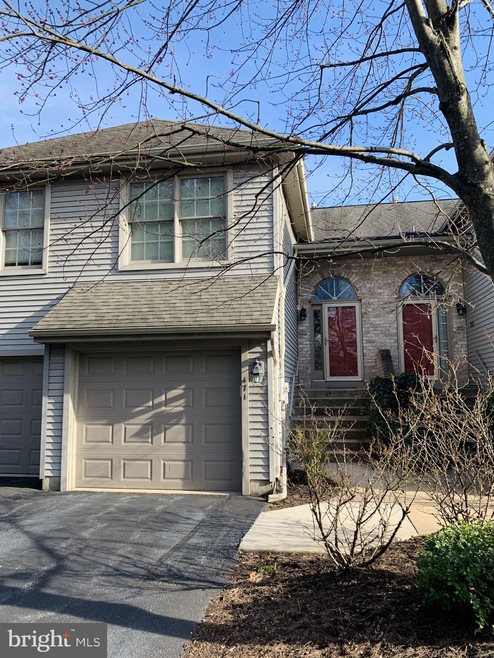 171 Crescent Dr, Hershey, PA 17033 - photo 1