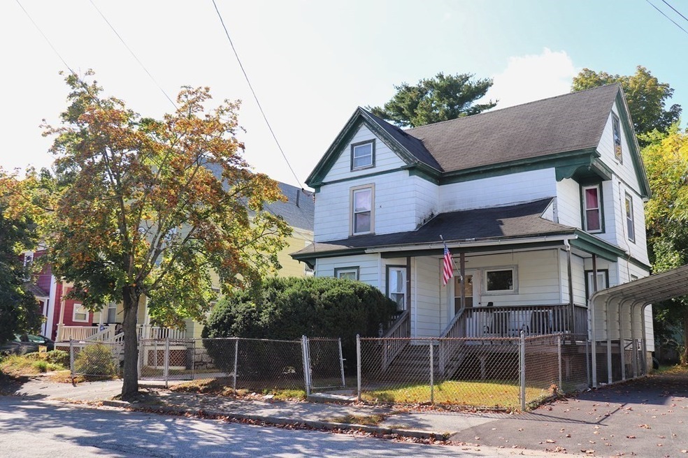 213 Carleton St, Lawrence, MA 01843 - photo 1