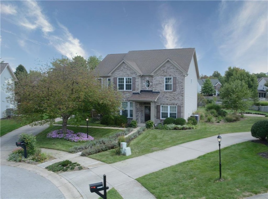 11419 Little Rock Ct, Fishers, IN 46037 - photo 1