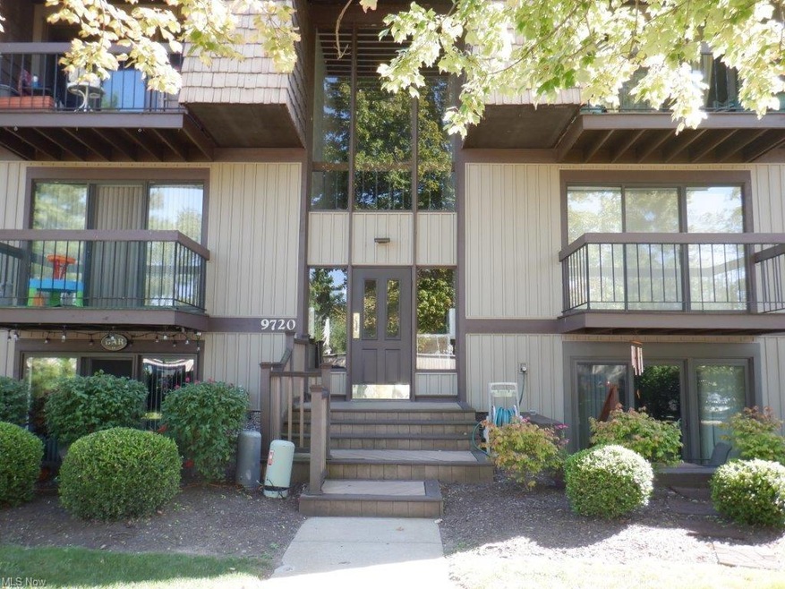 The 2nd floor is only steps away