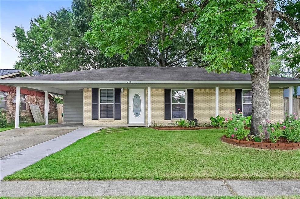 215 Meadowmoss Dr, Slidell, LA 70458 - photo 1
