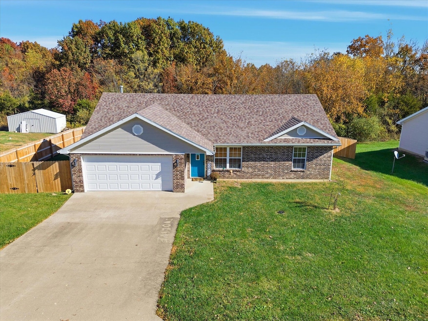 Pending $260,000 • Co-Listing Agent