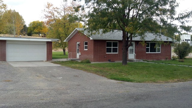 506 9th St, Basin, WY 82410 - photo 1