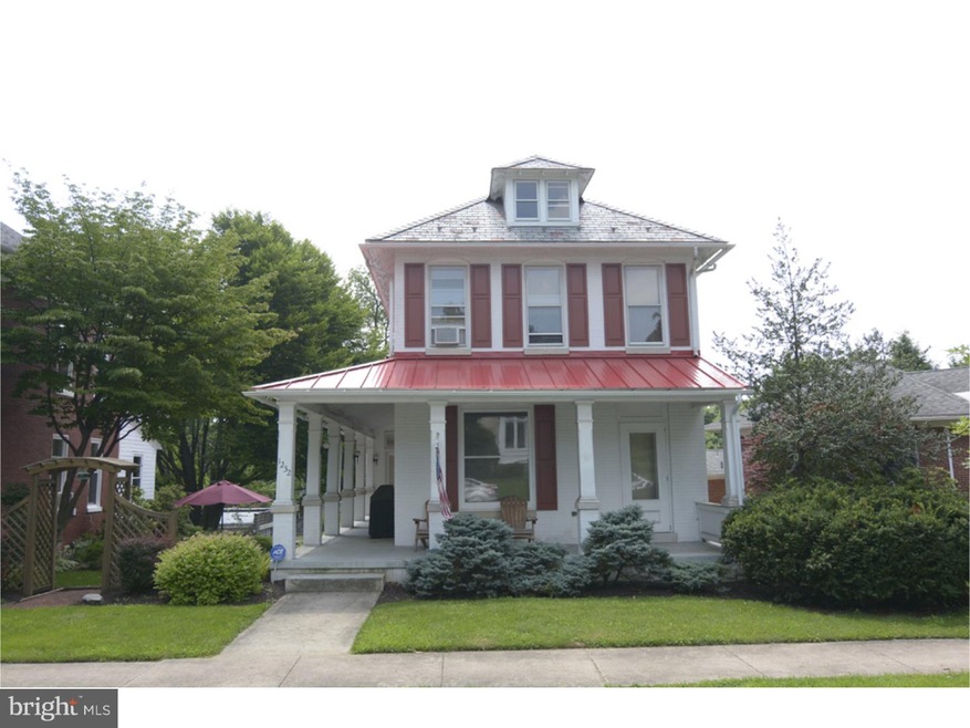 1232 Cleveland Ave, Reading, PA 19610 - photo 1