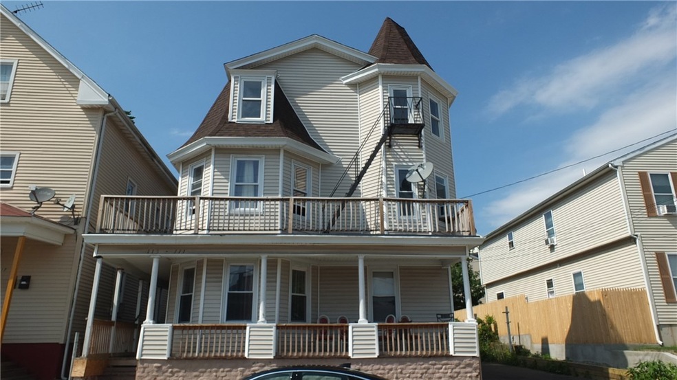 111 Burnett St unit 3, Providence, RI 02907 - photo 1