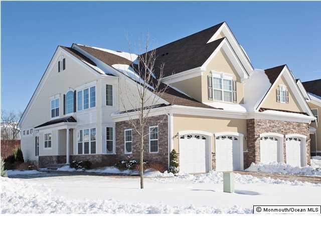 24 Aspen Ln unit 2201, Tinton Falls, NJ 07724 - photo 1