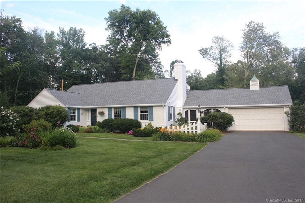 4 Berkshire Rd, Bloomfield, CT 06002 - photo 1