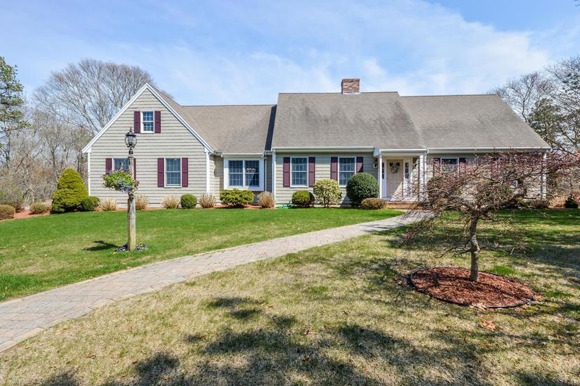 001-Front_View-4079833-small