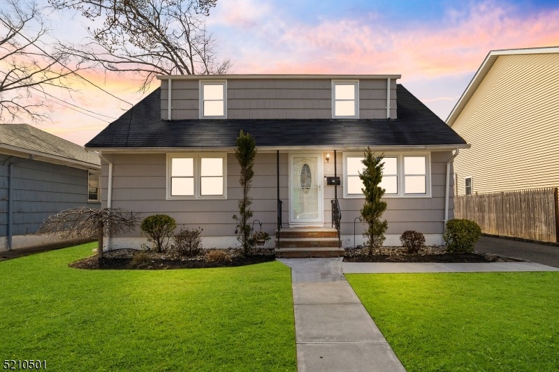 823 Maple Ave, Linden, NJ 07036 - photo 1