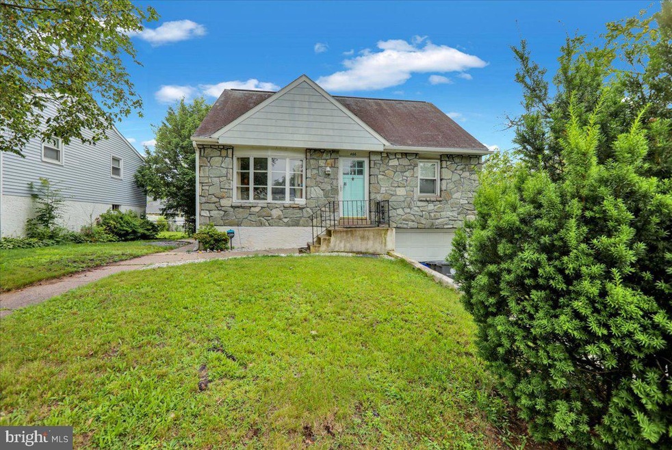 466 Spring St, Pottstown, PA 19464 - photo 1