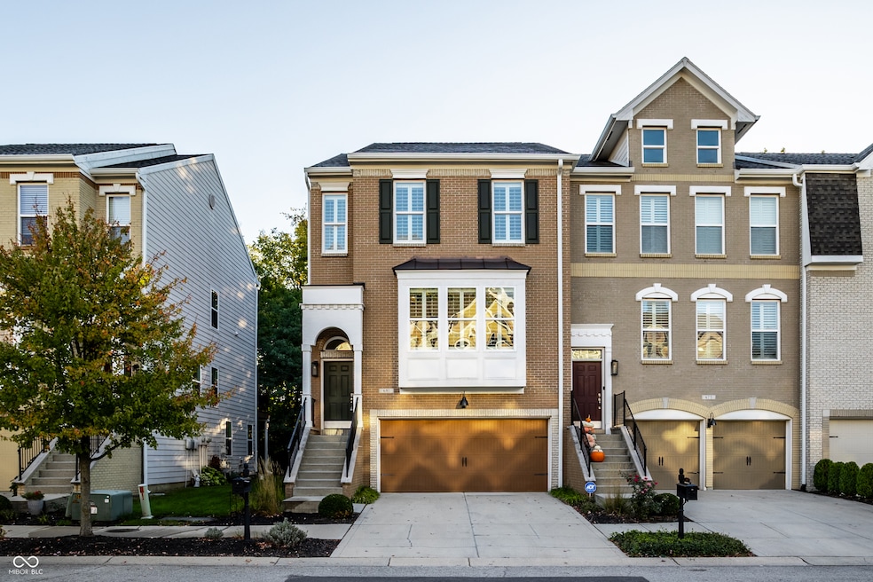 For Sale $712,500 • Co-Listing Agent