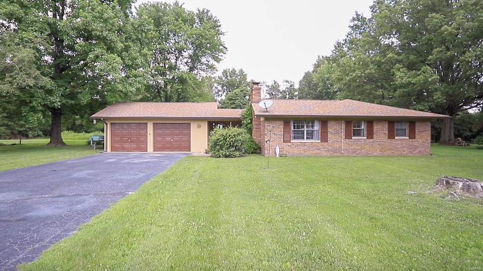 415 Old Fayetteville Rd, Freeburg, IL 62243 - photo 1