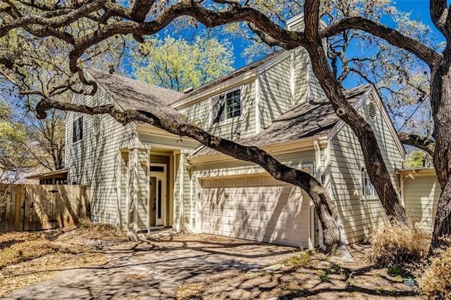 Welcome to this stunning, contemporary home in Tra