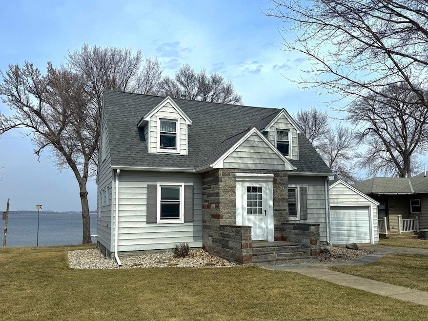 Sold $425,000