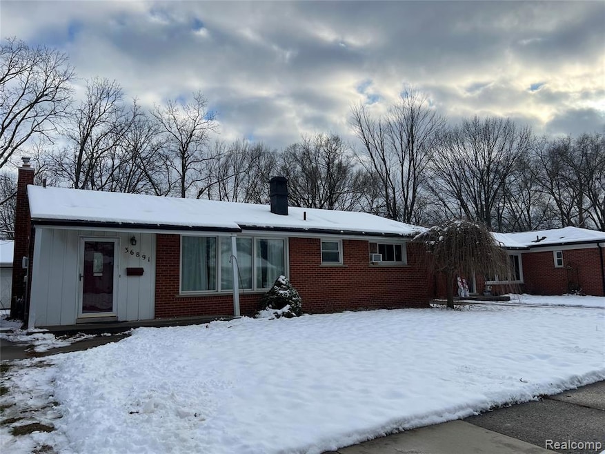 36891 Thinbark St, Wayne, MI 48184 - photo 1