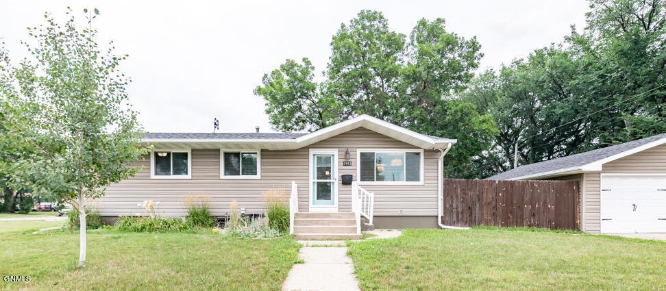 1911 N 4th St MLS