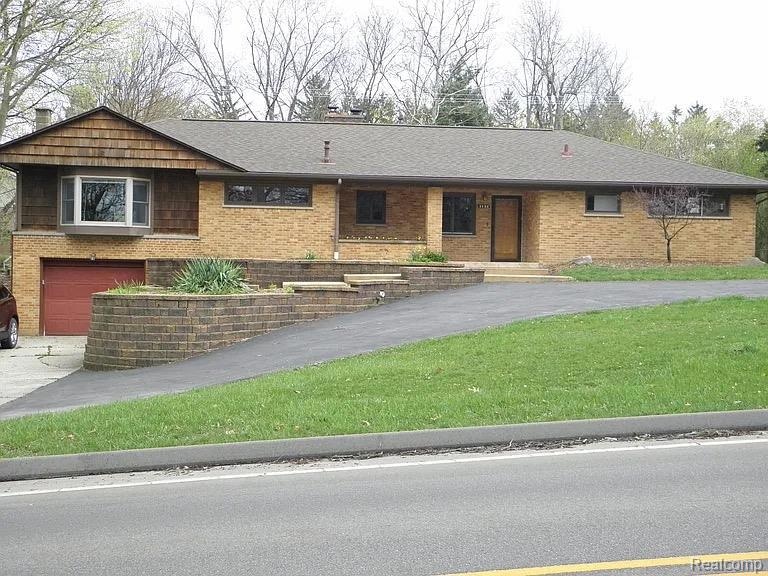 2136 Newport Rd, Ann Arbor, MI 48103 - photo 1
