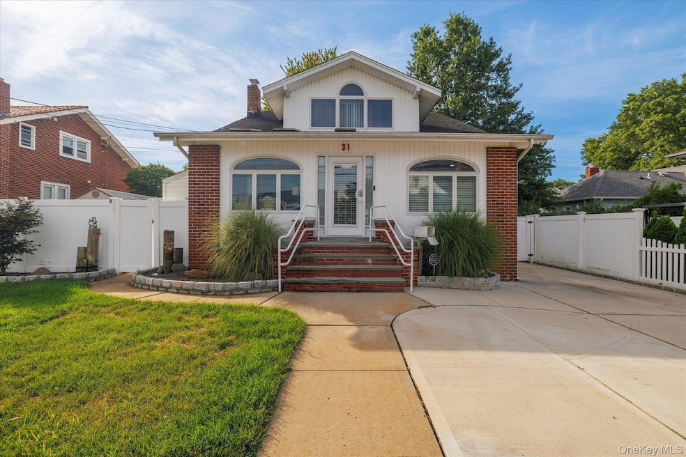 31 Alice St, Merrick, NY 11566 - photo 1