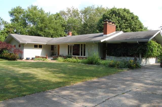 27W611 South Ln, Naperville, IL 60540 - photo 1