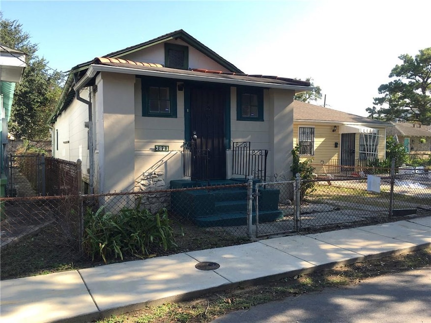 3821 Panama Ct, New Orleans, LA 70125 - photo 1