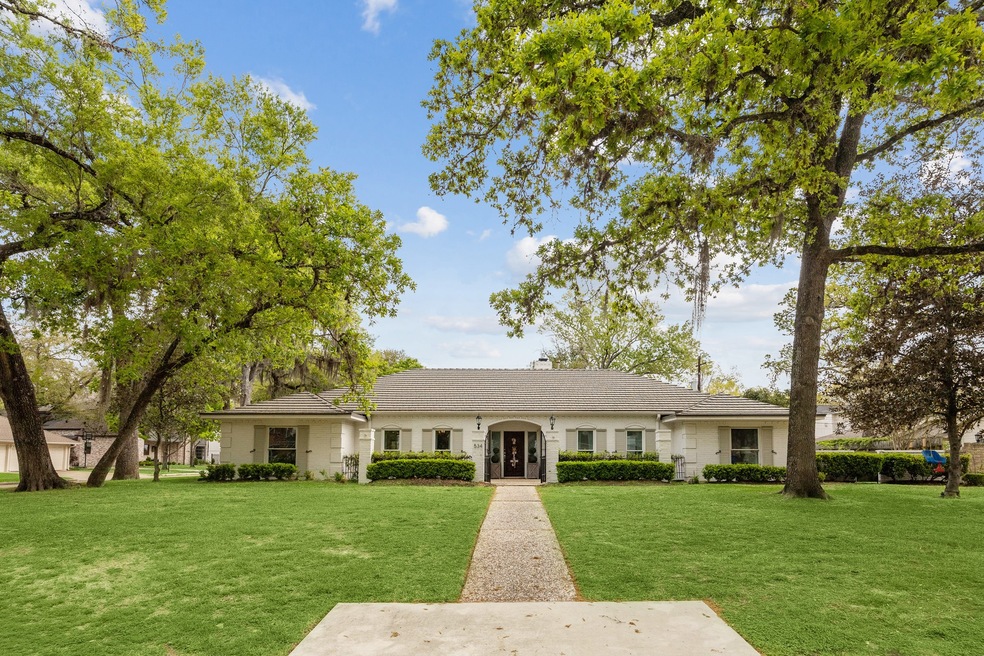 534 Regentview Dr, Houston, TX 77079 - photo 1