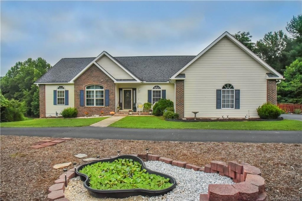 120 Serenity Cir, Hendersonville, NC 28792 - photo 1