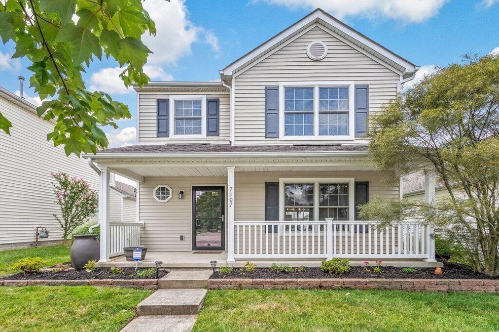 7107 Reynolds Crossing Dr, Reynoldsburg, OH 43068 - photo 1