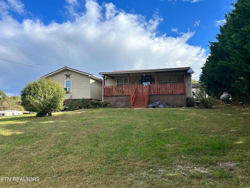 2690 Central Point Rd, Rutledge, TN 37861 - photo 1