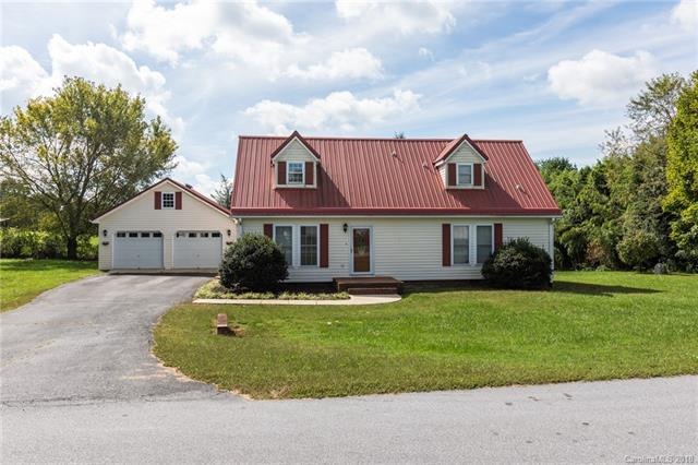 1 Countryside Dr, Hendersonville, NC 28792 - photo 1