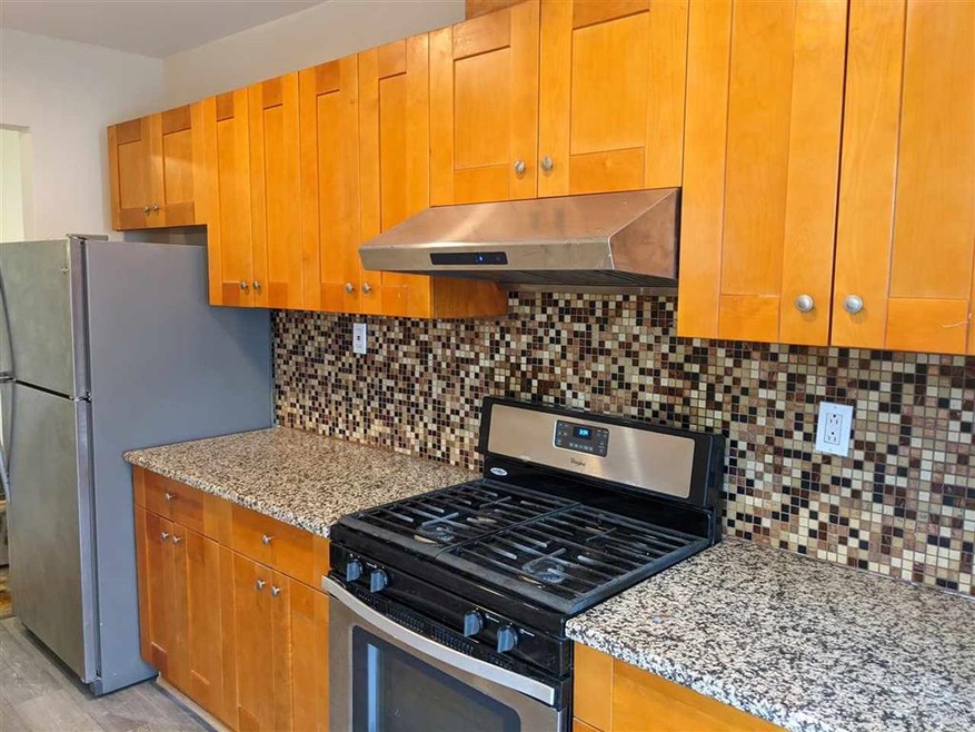 241 New York Ave unit 6, Jersey City, NJ 07307 - photo 1