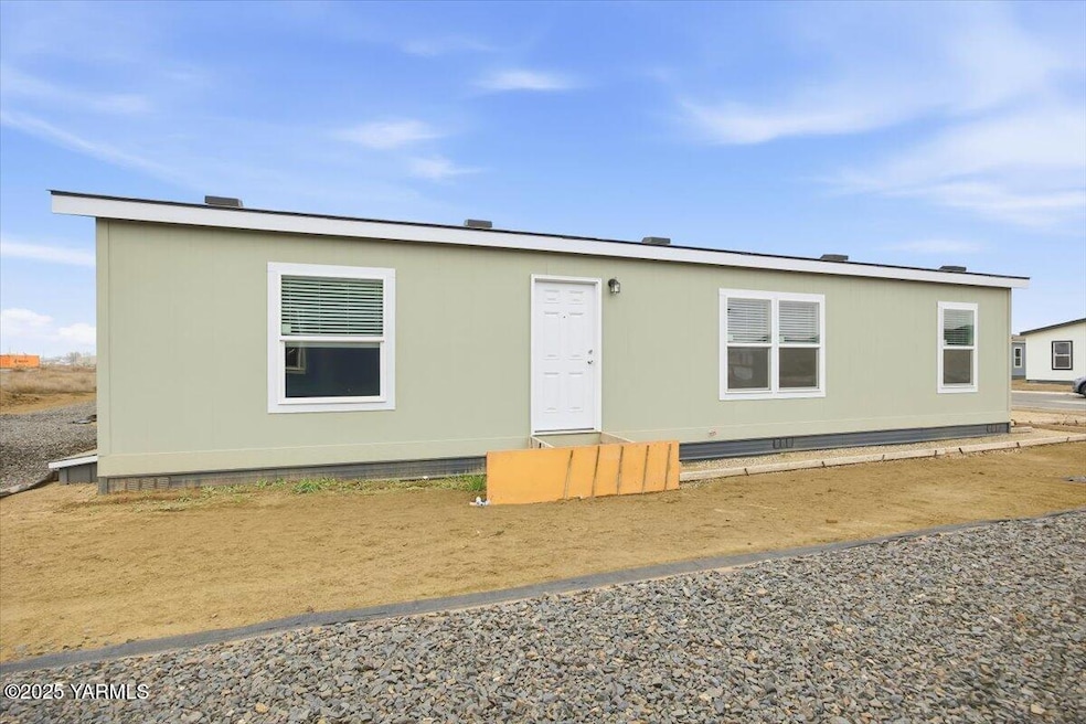 2681 E Edison Ave unit 30, Sunnyside, WA 98944 - photo 1