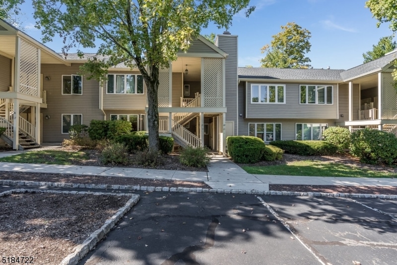 22 Augusta Dr, Annandale, NJ 08801 - photo 1