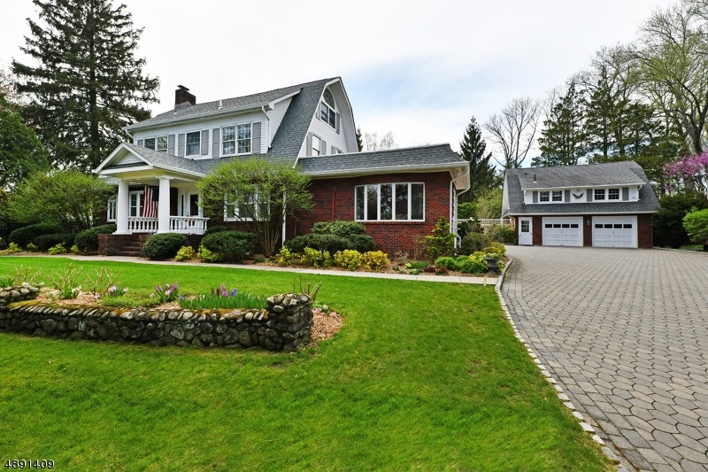 625 Franklin Turnpike, Allendale, NJ 07401 - photo 1