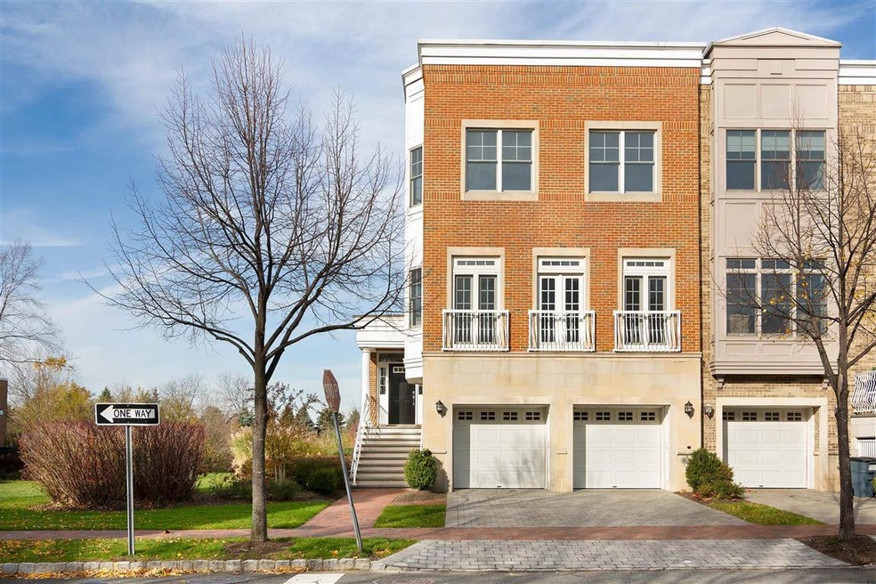 32 Constitution Way unit 32, Jersey City, NJ 07305 - photo 1