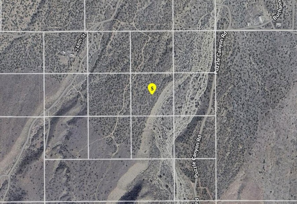 0 Vic Ave Z14 250 Ste unit 25531393, Llano, CA 93544 - photo 1