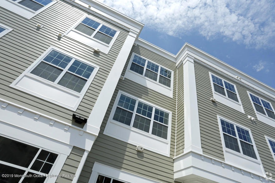 2 Hennessey Blvd unit 201, Atlantic Highlands, NJ 07716 - photo 1