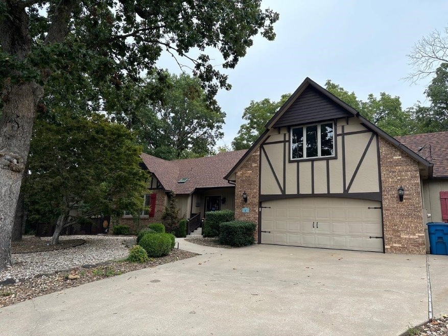 4 Singleton Cir, Bella Vista, AR 72715 - photo 1