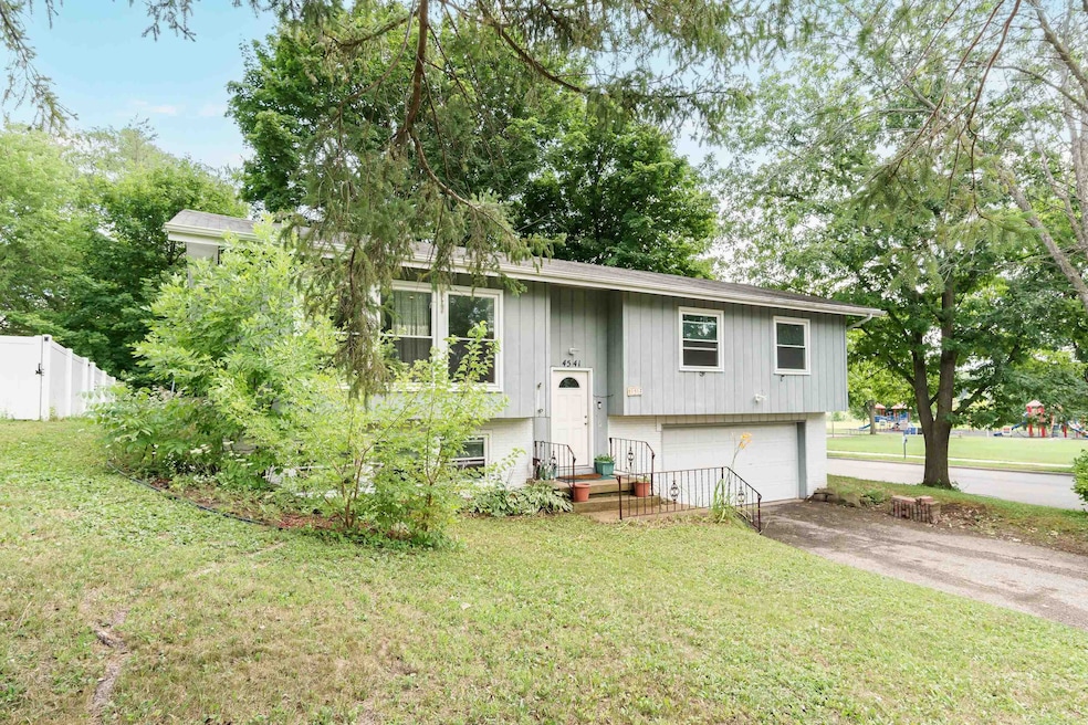 4541 Jenewein Rd, Fitchburg, WI 53711 MLS 1960953