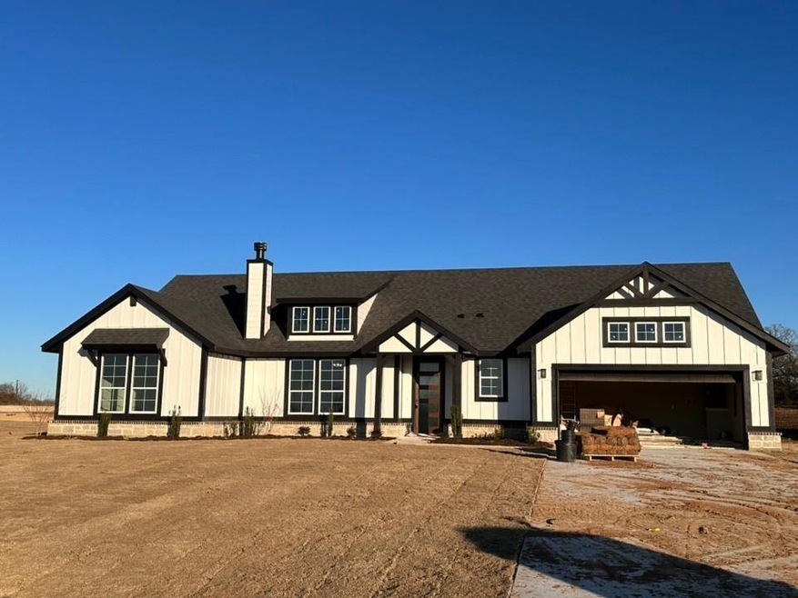 111 Brush Creek Dr, Boyd, TX 76023 - photo 1