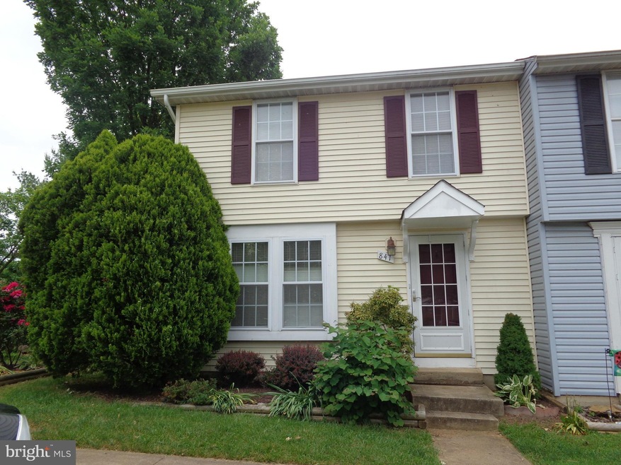 841 Oak Leaf Ct, Warrenton, VA 20186 - photo 1
