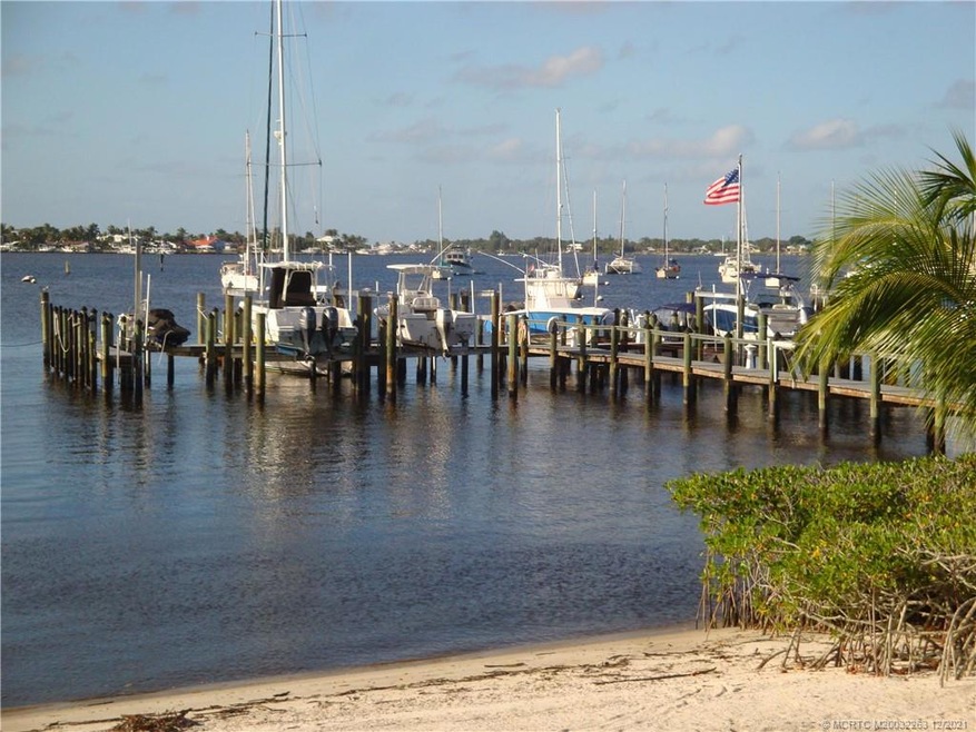 Edgewater Beach area & Dock